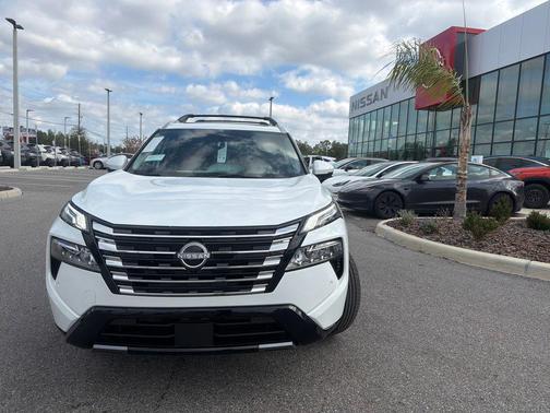 2026 Nissan Rogue Platinum