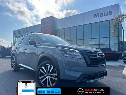 2025 Nissan Pathfinder Platinum FWD