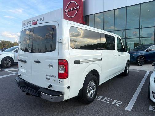 2016 Nissan NV Passenger NV3500 HD SL V8