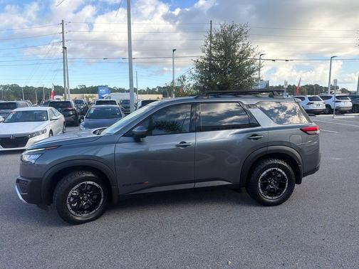 2025 Nissan Pathfinder Rock Creek 4WD
