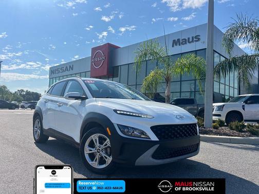 2022 Hyundai KONA SEL