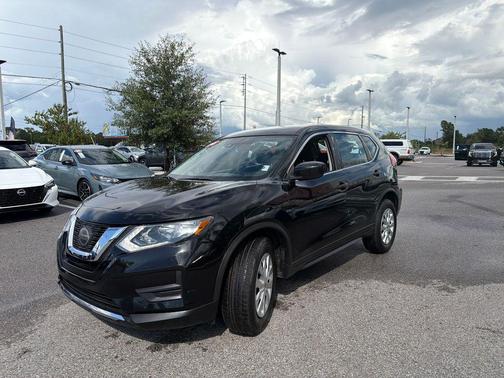 2019 Nissan Rogue S