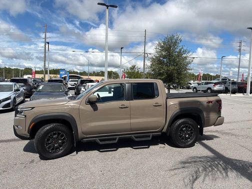 2023 Nissan Frontier PRO-4X