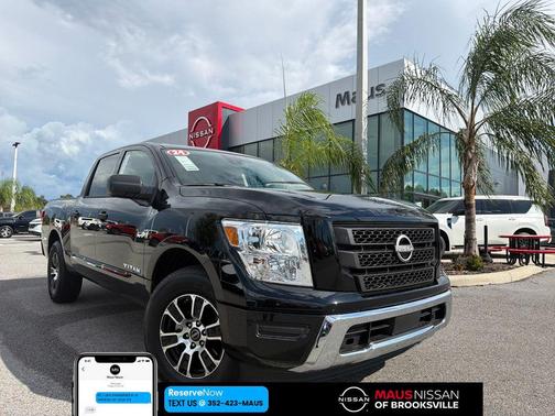 2024 Nissan Titan SV