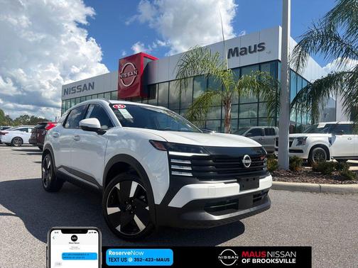 2025 Nissan Kicks SR
