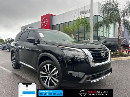 2025 Nissan Pathfinder Platinum FWD