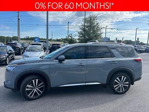 2025 Nissan Pathfinder Platinum FWD