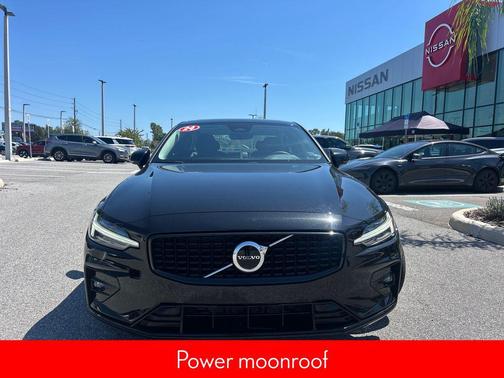 2024 Volvo S60 B5 Core Dark Theme