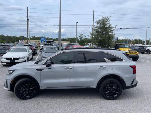 2022 Kia Sorento SX