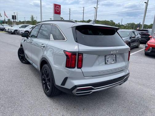 2022 Kia Sorento SX