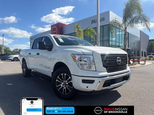 2024 Nissan Titan SV