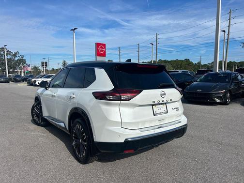 2024 Nissan Rogue Platinum