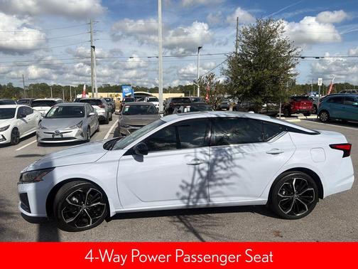 2024 Nissan Altima SR Intelligent AWD