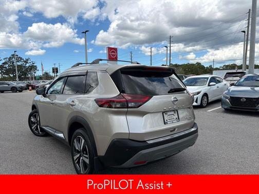 2021 Nissan Rogue SL