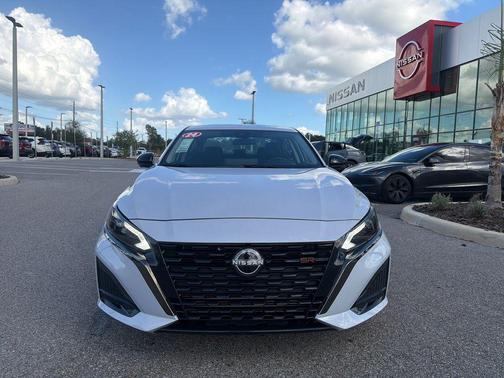 2024 Nissan Altima SR VC-Turbo FWD