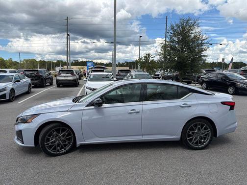 2024 Nissan Altima SR VC-Turbo FWD