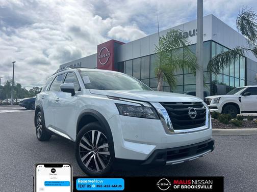 2025 Nissan Pathfinder Platinum FWD