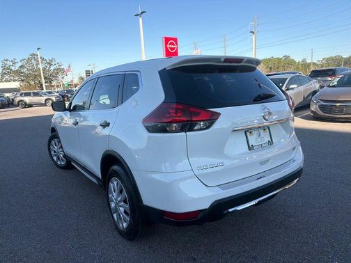 2018 Nissan Rogue S