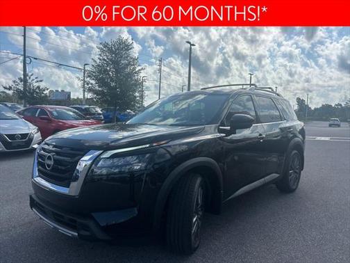 2025 Nissan Pathfinder SL FWD