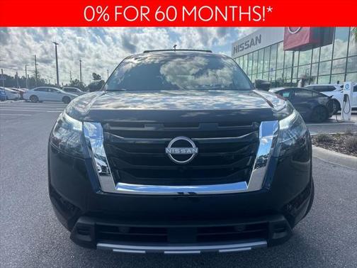 2025 Nissan Pathfinder SL FWD