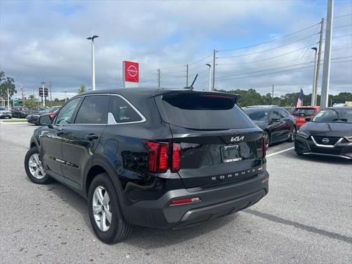 2022 Kia Sorento LX