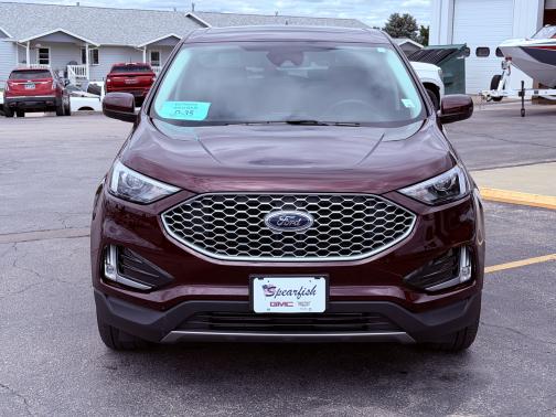 Burgundy Velvet Metallic Tinted Clearcoat 2023 Ford Edge SEL