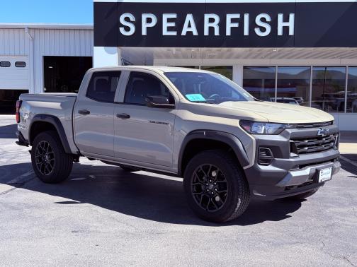 Sand Dune Metallic 2024 Chevrolet Colorado Trail Boss