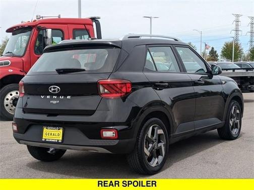 2023 Hyundai VENUE SEL
