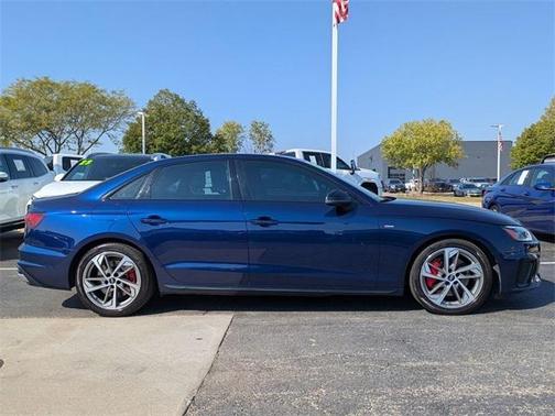 2022 Audi A4 45 S line Premium Plus