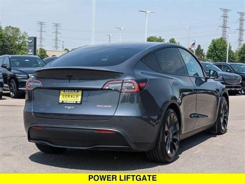 2022 Tesla Model Y Performance Dual Motor All-Wheel Drive