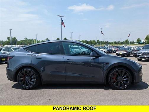 2022 Tesla Model Y Performance Dual Motor All-Wheel Drive