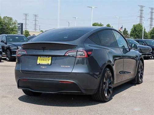 2022 Tesla Model Y Performance Dual Motor All-Wheel Drive
