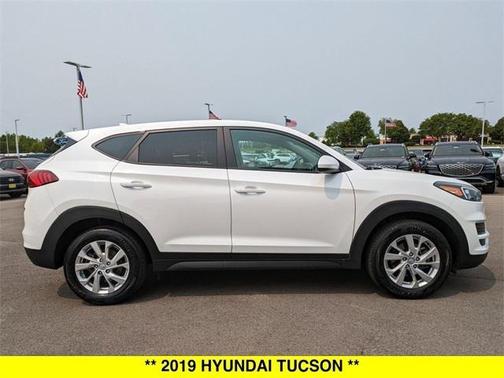 2019 Hyundai TUCSON SE