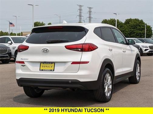 2019 Hyundai TUCSON SE