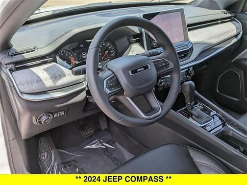 2024 Jeep Compass Latitude Lux