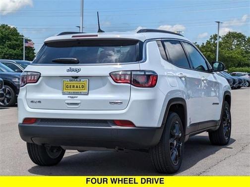 2024 Jeep Compass Latitude Lux