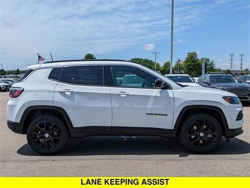 2024 Jeep Compass Latitude Lux