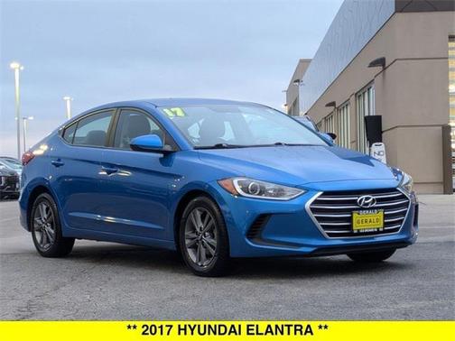 2017 Hyundai ELANTRA SE