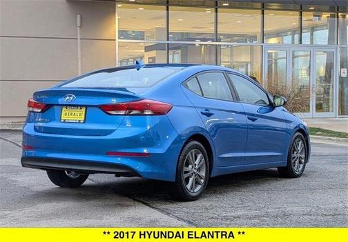 2017 Hyundai ELANTRA SE