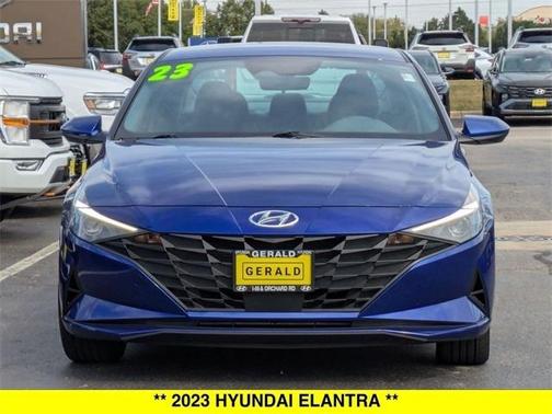 2023 Hyundai ELANTRA SEL