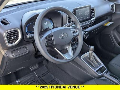2025 Hyundai VENUE SE