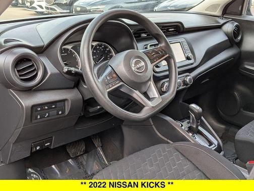 2022 Nissan Kicks S