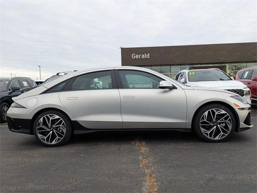 2024 Hyundai IONIQ 6 SEL