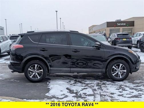 2016 Toyota RAV4 XLE