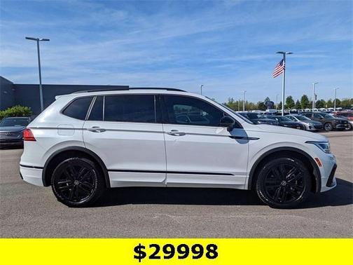 2022 Volkswagen Tiguan 2.0T SE R-Line Black