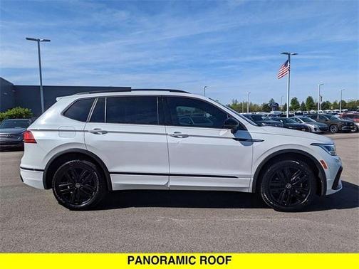 2022 Volkswagen Tiguan 2.0T SE R-Line Black