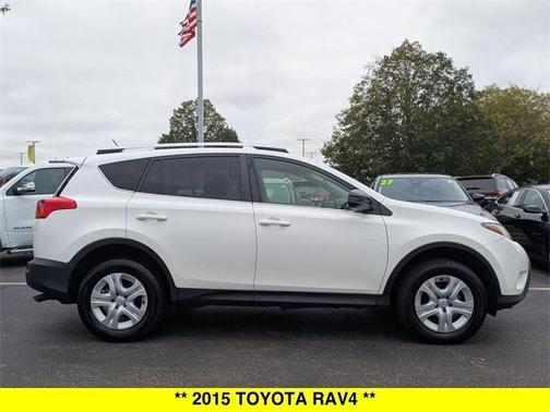 2015 Toyota RAV4 LE