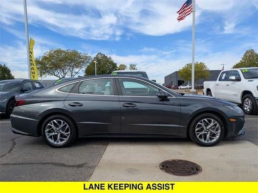 2023 Hyundai SONATA SEL