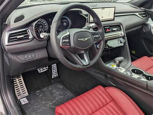 2025 Genesis G70 2.5T AWD