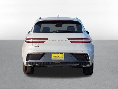 2026 Genesis GV70 2.5T Advanced
